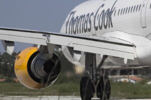 La quiebra del grupo de viajes Thomas Cook deja desamparados a 600.000 turistas por todo el mundo